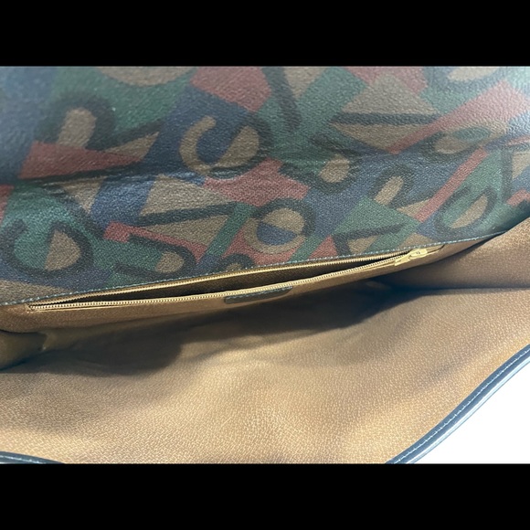 Vintage Emanuel Ungaro Enveloped  (clutch)Leather - Picture 7 of 8